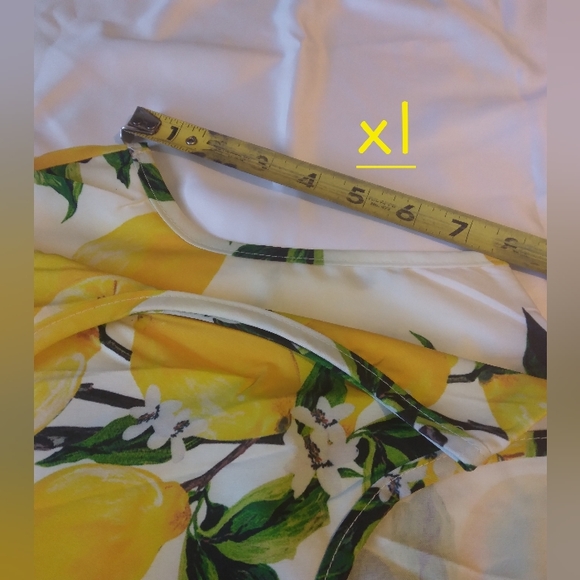 Lemon dress in white - Picture 7 of 9